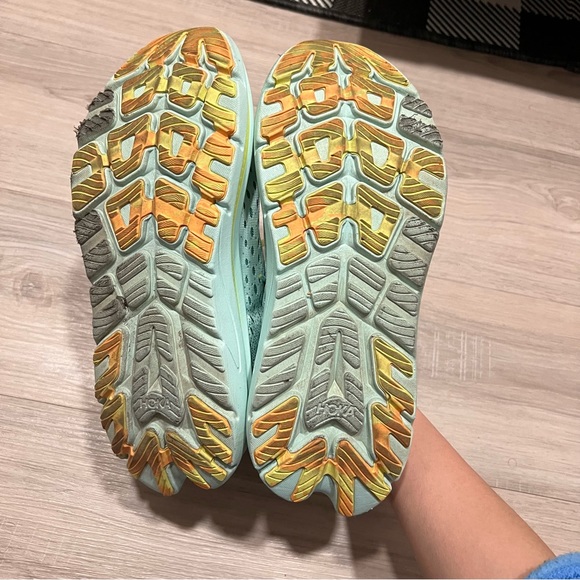 HOKA Kawana Shoes - Picture 3 of 4